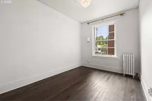 410 NW 18th Ave, Portland, OR 97209 - Photo 22