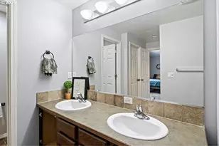 153 Quincy Ave, Roseburg, OR 97471 - Photo 10
