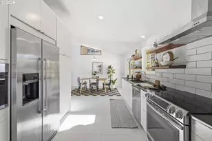 11015 SW 60th Ave, Portland, OR 97219 - Photo 8