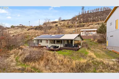 394 Fallbridge Rd, Wishram, WA 98673 - Photo 2