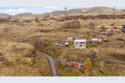 394 Fallbridge Rd, Wishram, WA 98673 - Photo 24