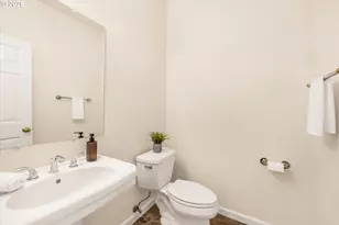 1924 NW Norfolk Ct, Portland, OR 97229 - Photo 22
