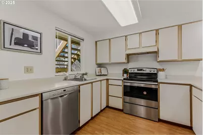 13216 NE Salmon Creek Ave #R-3, Vancouver, WA 98686 - Photo 6