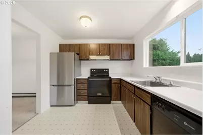 421 NE 105th St, Vancouver, WA 98685 - Photo 14