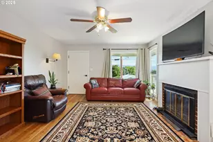 722 E 14th St, The Dalles, OR 97058 - Photo 6