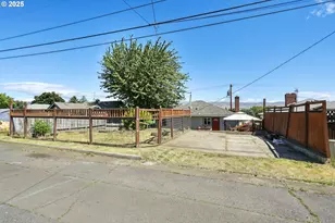 722 E 14th St, The Dalles, OR 97058 - Photo 42