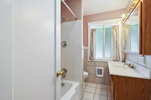 722 E 14th St, The Dalles, OR 97058 - Photo 20