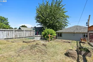 722 E 14th St, The Dalles, OR 97058 - Photo 38