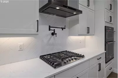 15208 SE Towers Ter, Milwaukie, OR 97267 - Photo 14