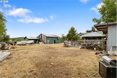 5993 Nonpareil Rd, Sutherlin, OR 97479 - Photo 40