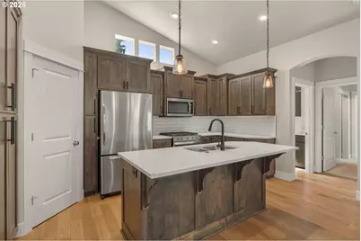 445 Hunsaker Ln, Eugene, OR 97404 - Photo 12