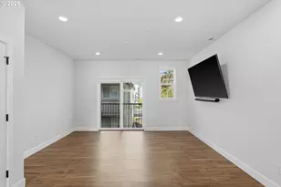 17025 SW Friendly Ln, Beaverton, OR 97007 - Photo 12