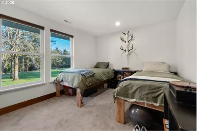101 SW Juniper Ave, Warrenton, OR 97146 - Photo 32