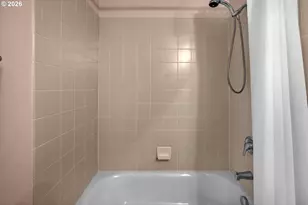 920 NW Naito Pkwy, Portland, OR 97209 - Photo 14