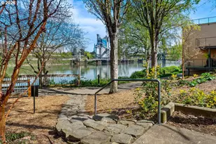 920 NW Naito Pkwy, Portland, OR 97209 - Photo 24