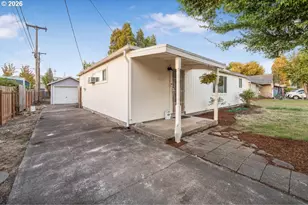 2324 Dubens Ln, Springfield, OR 97477 - Photo 2