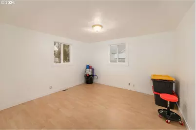 2324 Dubens Ln, Springfield, OR 97477 - Photo 14