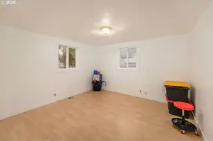 2324 Dubens Ln, Springfield, OR 97477 - Photo 14