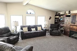1041 Midland Bridge, Eugene, OR 97404 - Photo 16