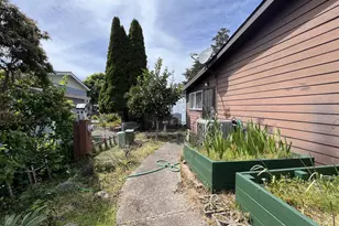 16063 Driftwood Ln, Brookings, OR 97415 - Photo 2