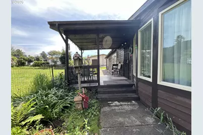 16063 Driftwood Ln #10, Brookings, OR 97415 - Photo 1