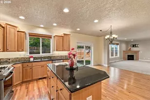 2389 NW Scenic Dr, Albany, OR 97321 - Photo 10