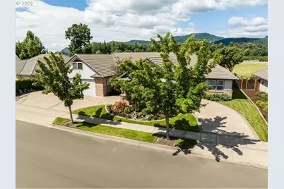 906 McKenzie Crest Dr, Springfield, OR 97477 - Photo 40