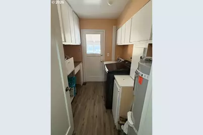 424 Park Dr, Oregon City, OR 97045 - Photo 6