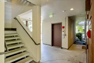 5150 S Landing Dr, Portland, OR 97239 - Photo 28