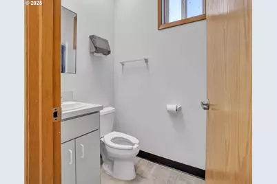 711 W Main St, Sheridan, OR 97378 - Photo 30