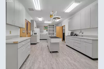 711 W Main St, Sheridan, OR 97378 - Photo 12