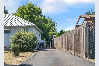 711 W Main St, Sheridan, OR 97378 - Photo 34