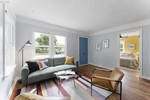 2343 SE 85th Ave SE, Portland, OR 97216 - Photo 6