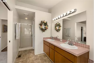 1135 SW 213th Ave, Beaverton, OR 97003 - Photo 24