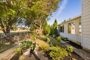 1135 SW 213th Ave, Beaverton, OR 97003 - Photo 32