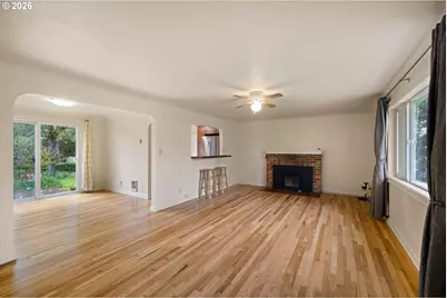 1010 N Park Ave, Eugene, OR 97404 - Photo 6