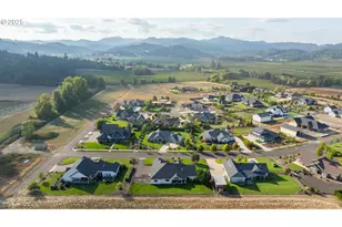 2050 SW Fox Swale Ln, McMinnville, OR 97128 - Photo 4