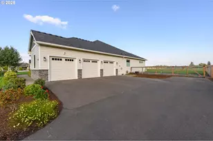 2050 SW Fox Swale Ln, McMinnville, OR 97128 - Photo 6