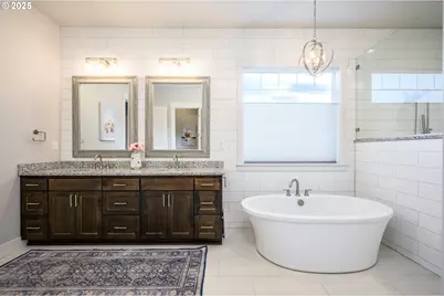 2050 SW Fox Swale Ln, McMinnville, OR 97128 - Photo 24