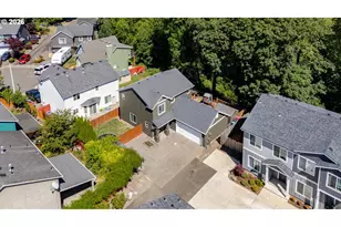 647 NE Autumn Ridge Dr, McMinnville, OR 97128 - Photo 4