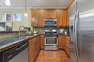 17515 SW Vanguard Ln, Beaverton, OR 97007 - Photo 4