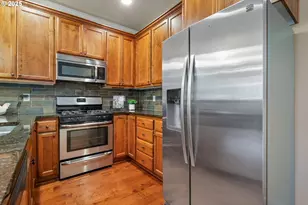 17515 SW Vanguard Ln, Beaverton, OR 97007 - Photo 6