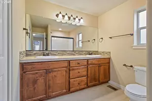 17515 SW Vanguard Ln, Beaverton, OR 97007 - Photo 20