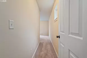 17515 SW Vanguard Ln, Beaverton, OR 97007 - Photo 16