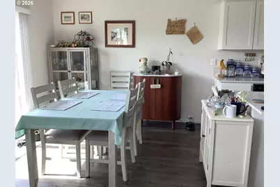 888 Ben Brown Ln, Woodburn, OR 97071 - Photo 4