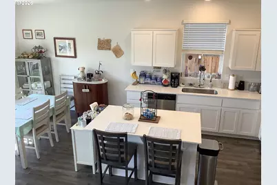 888 Ben Brown Ln, Woodburn, OR 97071 - Photo 26