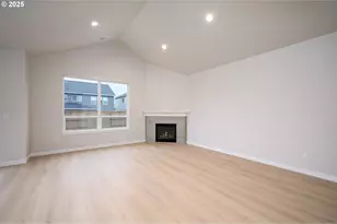 24052 SW Maple Ter SW, Sherwood, OR 97140 - Photo 12