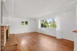 11240 NE Couch Ct, Portland, OR 97220 - Photo 4