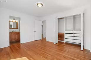 11240 NE Couch Ct, Portland, OR 97220 - Photo 14