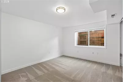 11240 NE Couch Ct, Portland, OR 97220 - Photo 26